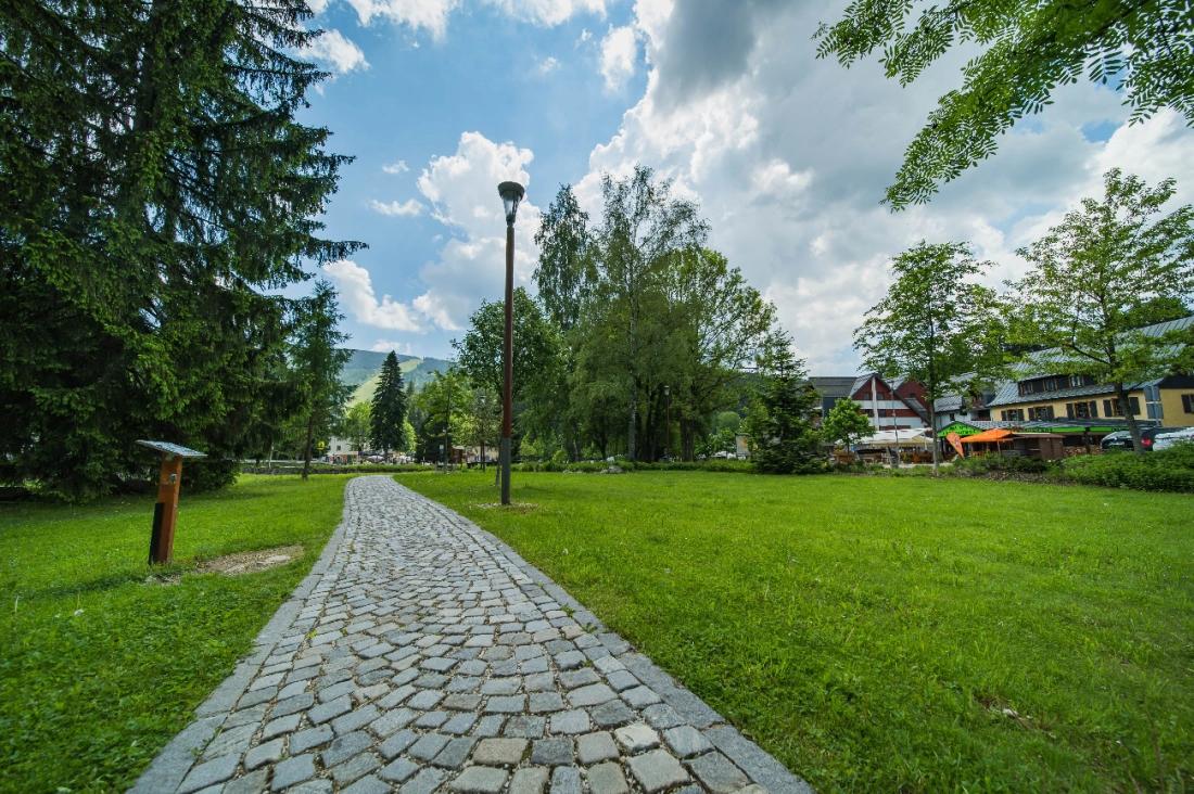 Poznejte Špindlerův Mlýn na naučných stezkách