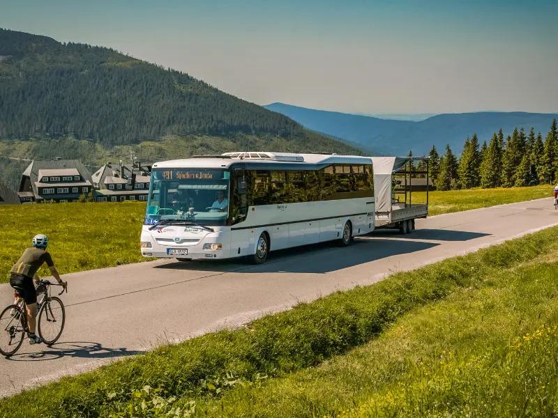 Autobus na Špindlerovu boudu