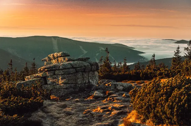 Dívčí a&nbsp;Mužské kameny (1 400&nbsp;m n.&nbsp;m.)
