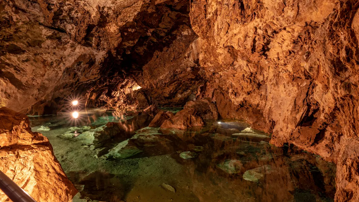 Bozkovské dolomitové jeskyně