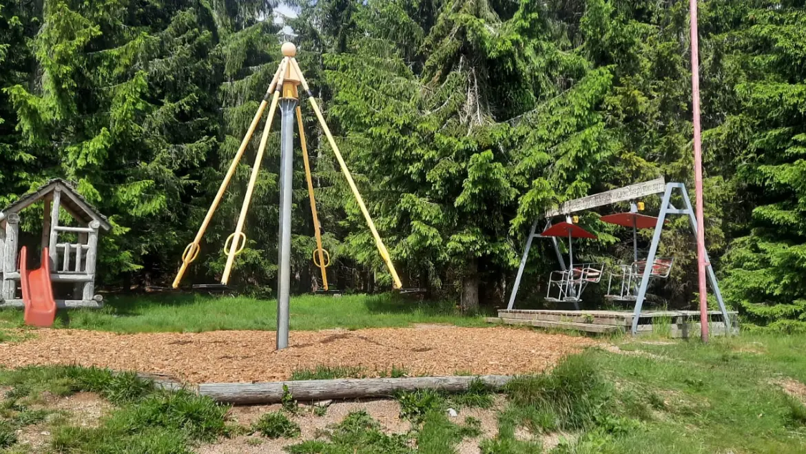 Dětské hřiště Horní Mísečky
